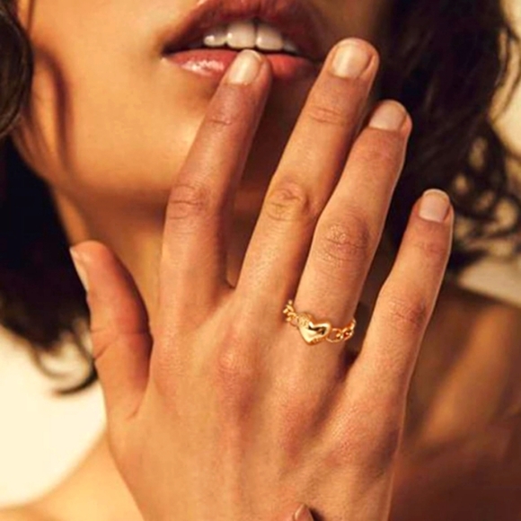 NEW 14k Gold-plated Dainty Heart Ring Link Band  - Picture 2 of 3